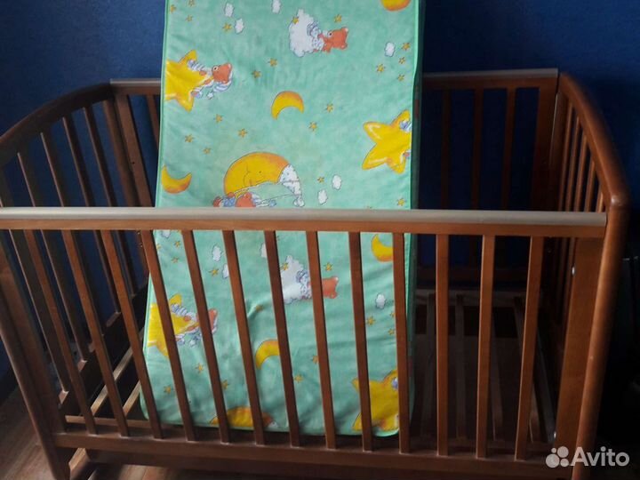Кроватка детская