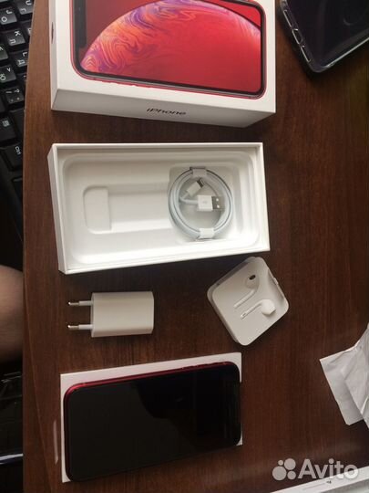 iPhone Xr, 64 ГБ