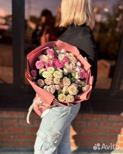 Букет микс из кустовых роз