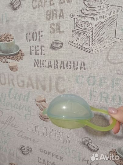 Контейнер для пустышки