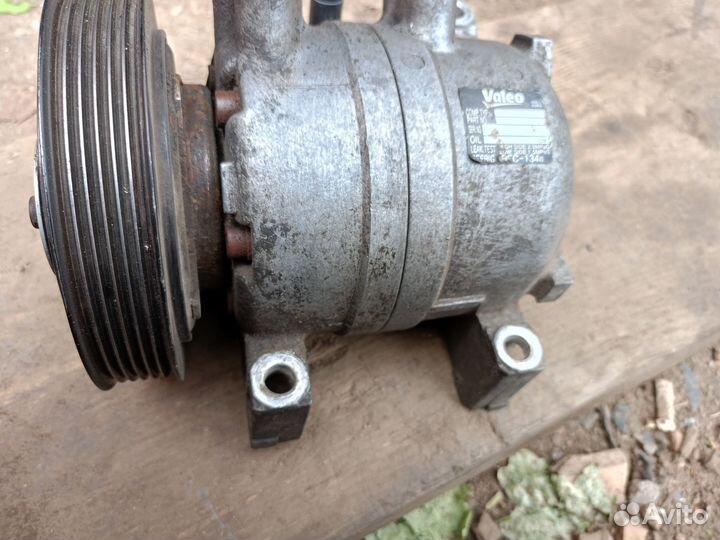 Компрессор кондиционера Nissan Almera classic b10