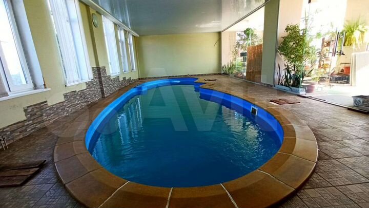 Коттедж 250 м² на участке 50 сот.