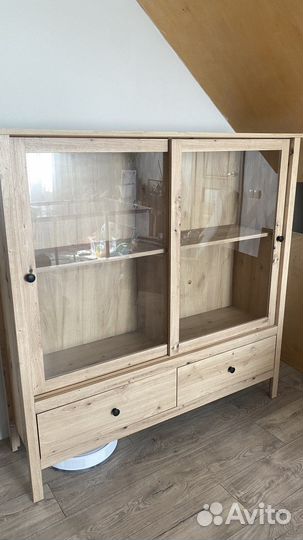 Тв-тумба и витрина