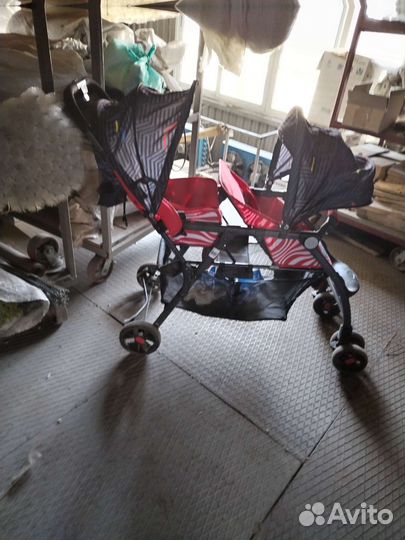 Прогулочная коляска для двойни