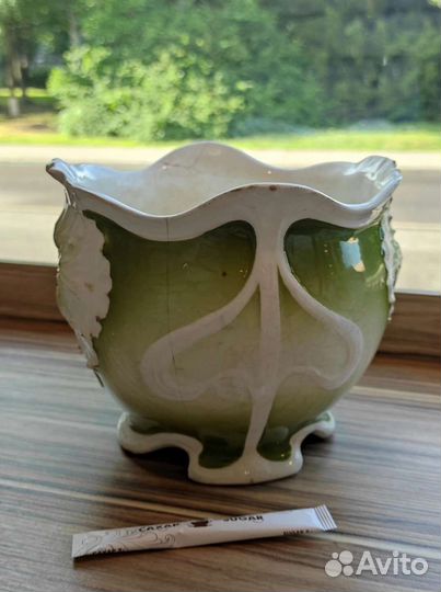 Кашпо под цветы