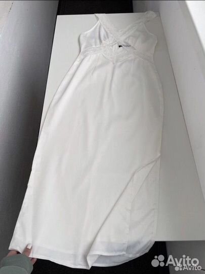 Платье в бельевом стиле