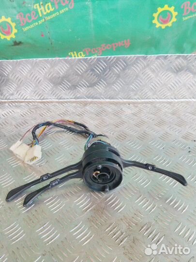 Подрулевой переключатель поворотников Ваз 2106