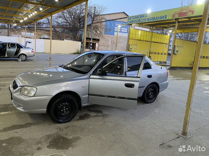 Капот на hyundai accent