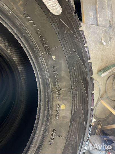 Yokohama Ice Guard G075 265/65 R17