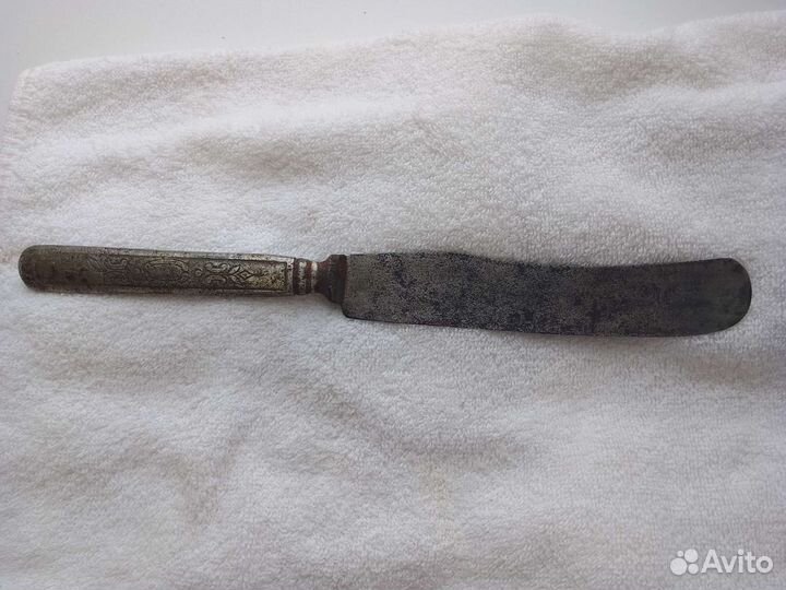 Столовый антикварный предмет