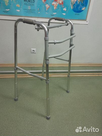 Ходунки для взрослых шагающие