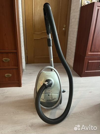 Пылесос Philips 9102 б/у