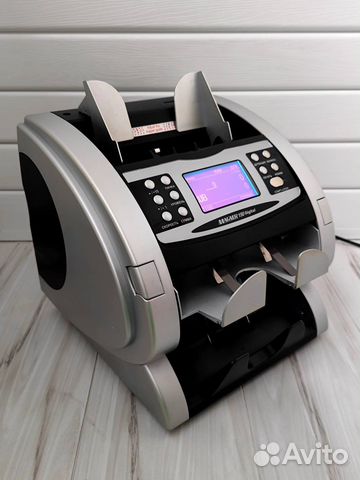 Счетчик банкнот Магнер 150. Считает новые 5,100р