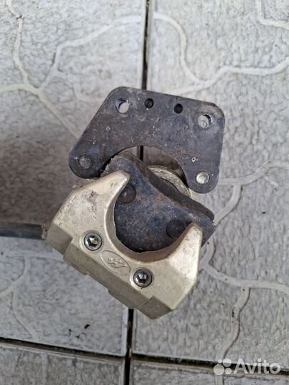 Суппорт передний stels arrow benelli