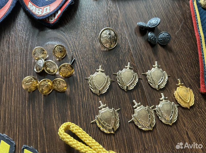 Фурнитур, погоны, шефроны