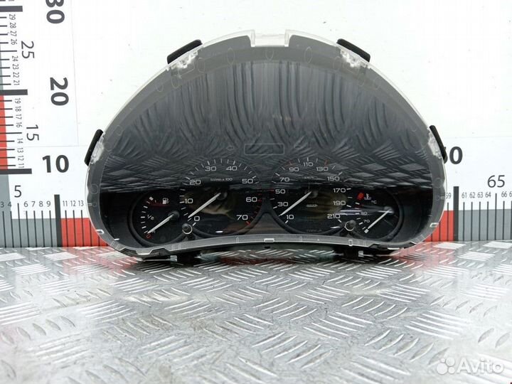 Щиток приборов (приборная панель) Peugeot Partner