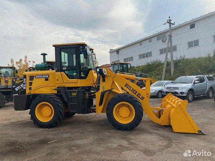 Фронтальный погрузчик Builder ZL30, 2023