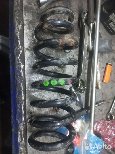 Пружина передняя Audi Q7