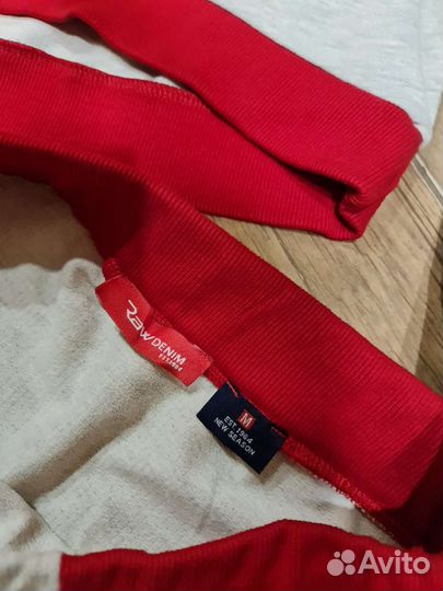 Брендовый костюм размер S-M