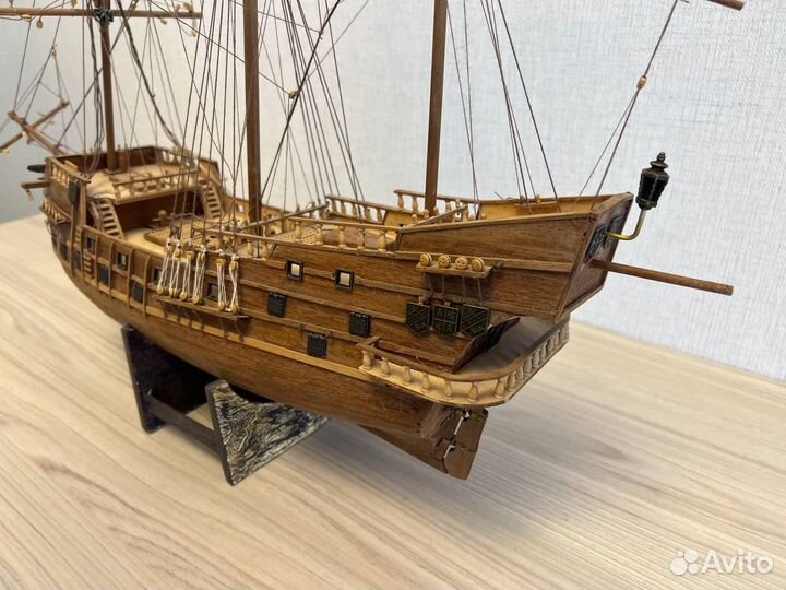 Сборная модель корабля