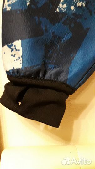 Куртка осенняя с капюшоном. Германия