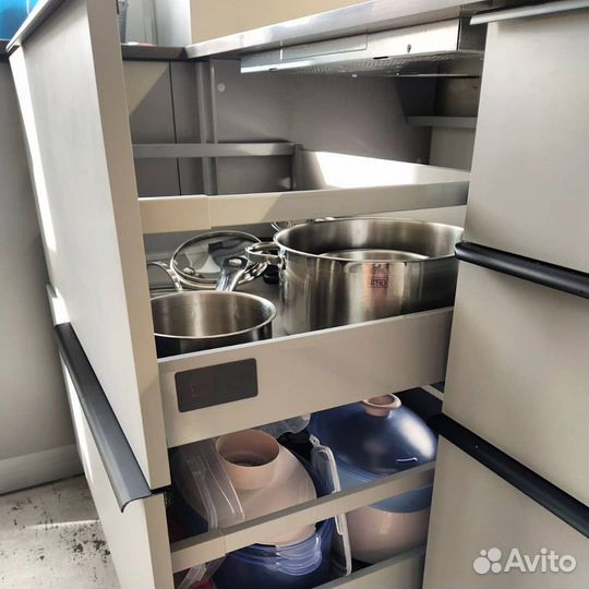 Кухня угловая, прямая от фабрики