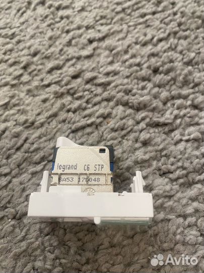 Розетка RJ45 Legrand