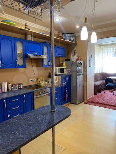 3-к. квартира, 80 м², 3/6 эт.