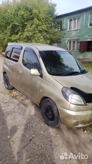 Toyota Funcargo 1.3 AT, 2000, 290 000 км