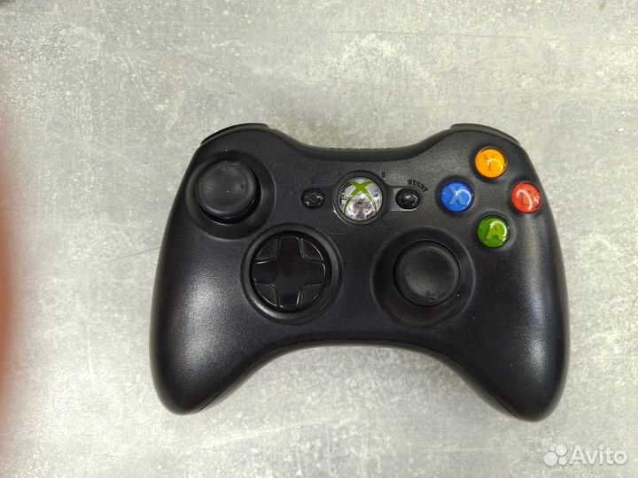 Игровая приставка Microsoft Xbox 360 E + Сенсор
