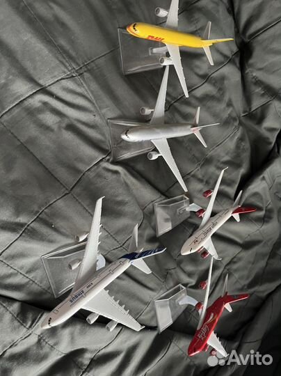 Макет самолета 5 шт+ 1 пластиковый в