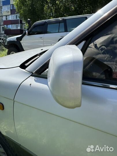 Зеркало левое toyota vista 40