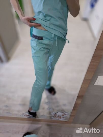 Медицинские костюмы женские,блузы,халат