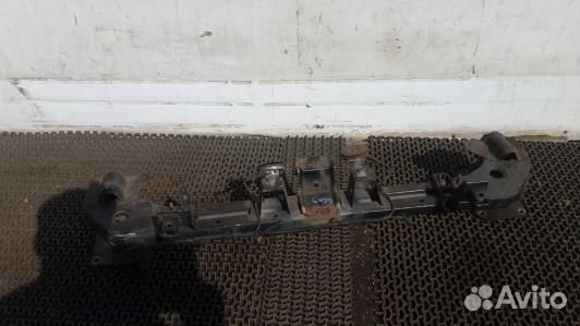 Усилитель бампера передний (кронштейн) mitsubishi