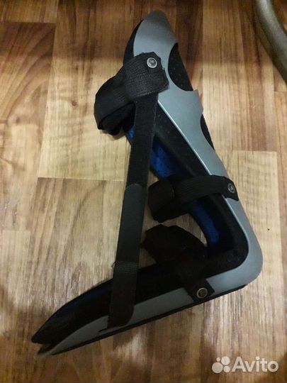 Лангетка на ногу