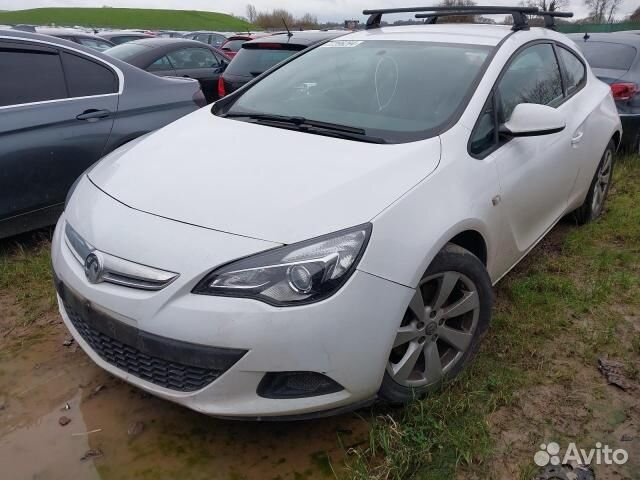 Петля двери передняя левая верхняя Opel Astra J GT