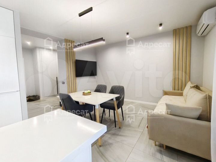 2-к. квартира, 73,7 м², 8/16 эт.