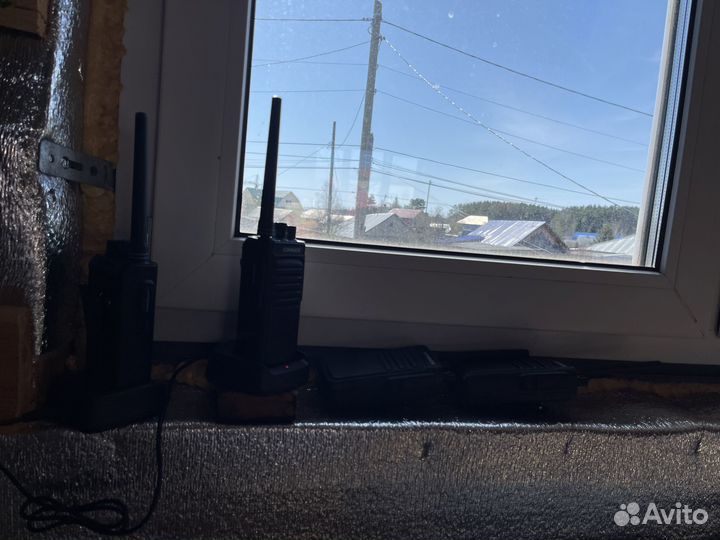 Радиостанция Comrade R5