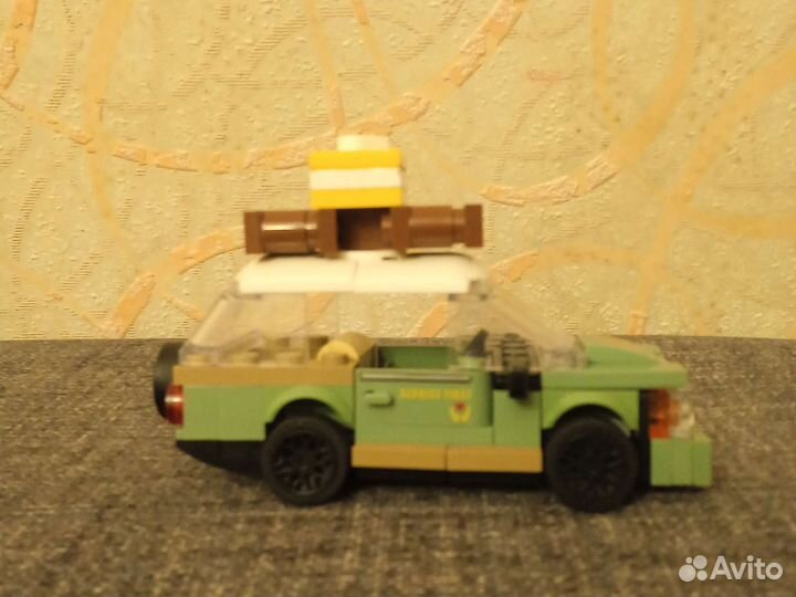 Лего машина
