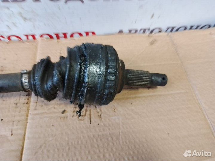 Полуось привод передний левый Peugeot 605 2.5TD