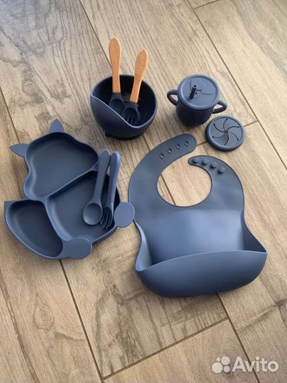 Новая детская силиконовая посуда на присоске новое