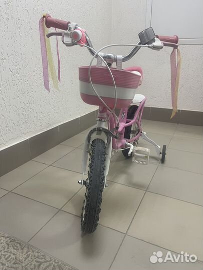 Детский велосипед Royal Baby Little Swan New