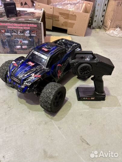 Радиоуправляемая машина монстр