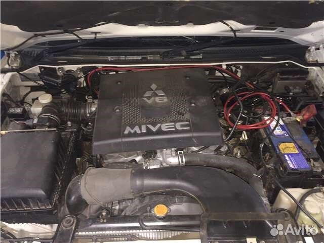 Разбор на запчасти Mitsubishi Pajero