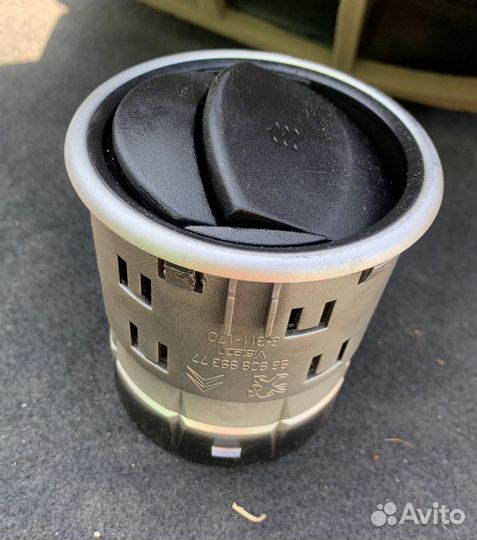 Citroen Berlingo Peugeot Partner Дефлектор обдува