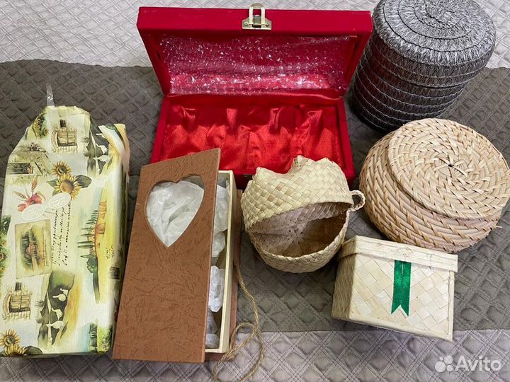 Шкатулки, упаковочные коробки