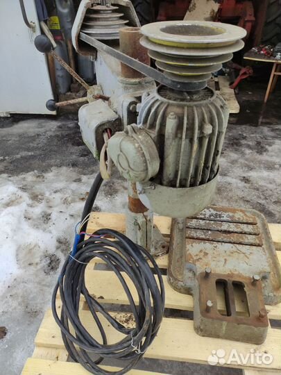 Сверлильный станок komunaras