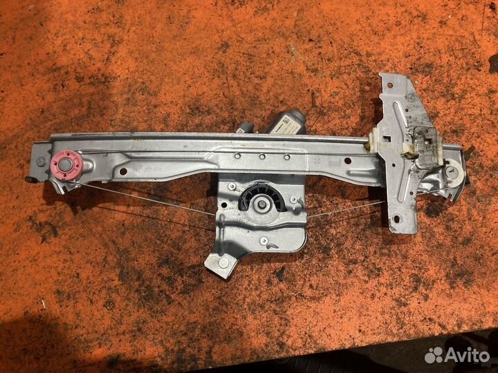 Стеклоподъемник задний левый Citroen C3 Picasso