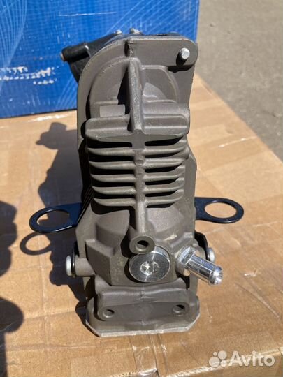 Компрессор пневмоподвески AMK A19011 (новый)