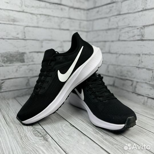 Кроссовки мужские Nike летние